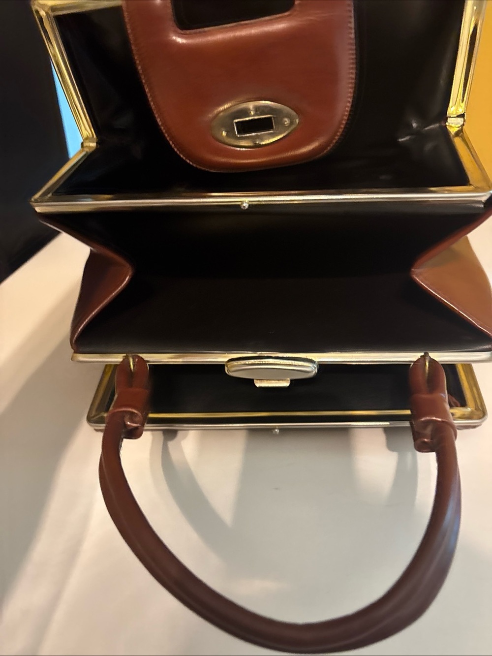 Classic Structured Brown Leather Top-Handle Bag - Picture 5 of 6